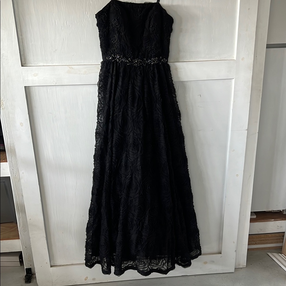 Adrianna Papell Black One Shoulder Gown Spaghetti Strap